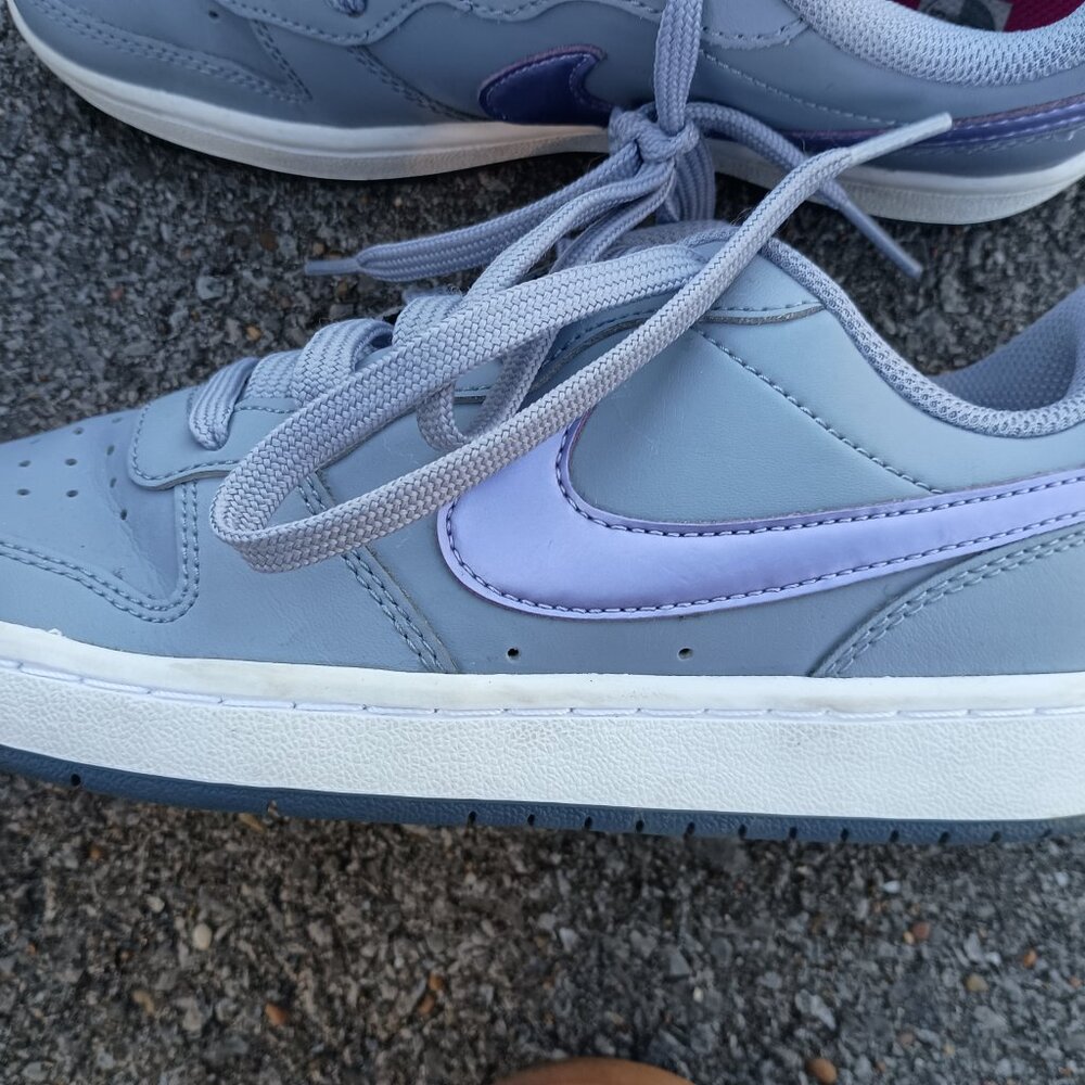 Shoes - Picture 2 of 2